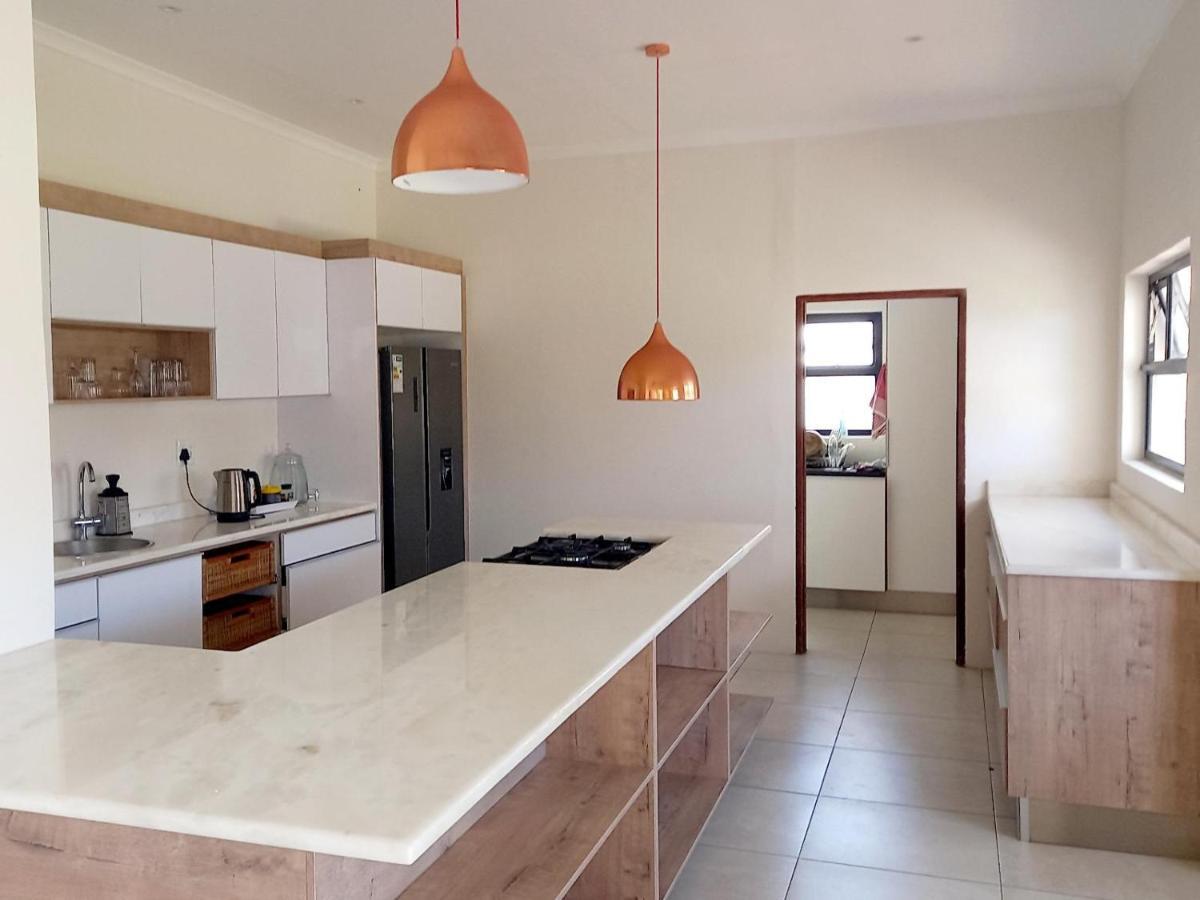 Beach Garden Guesthouse With Self Catering Свакопмунд Экстерьер фото